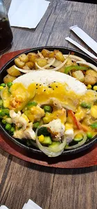 Day Plus Beijing Kitchen - Chinese restaurant – fine dining dishes, interior photos, and ambiance.