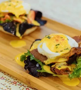 Bread x Butter Cafe - Cafe restaurant in Downtown Vancouver – fine dining dishes, interior photos, and ambiance.