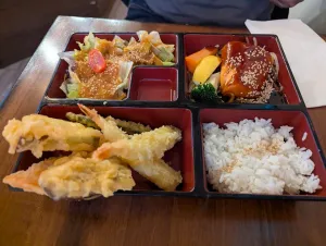 Big Bang Sushi - Japanese & Sushi restaurant in Downtown Vancouver – fine dining dishes, interior photos, and ambiance.