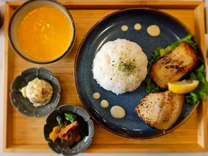 Hazukido Cafe Plus - Cafe restaurant in Richmond – fine dining dishes, interior photos, and ambiance.