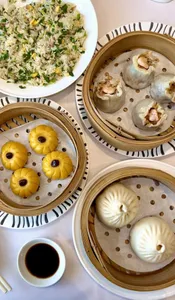 Osmanthus - Chinese restaurant in Richmond – fine dining dishes, interior photos, and ambiance.