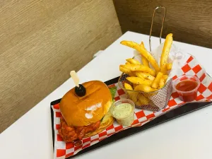 Chickasta Kingsway - Global restaurant in Vancouver – fine dining dishes, interior photos, and ambiance.