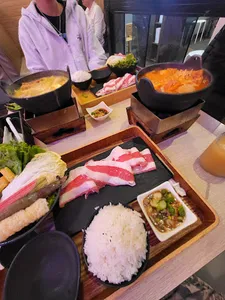 Pot Empire - Hot Pot restaurant in Burnaby – fine dining dishes, interior photos, and ambiance.