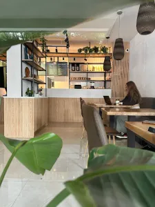 VanLove sushi & more - Japanese & Sushi restaurant in Downtown Vancouver – fine dining dishes, interior photos, and ambiance.