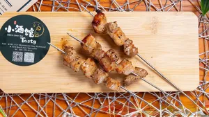 Tasty BBQ & Beer Bar Richmond - BBQ restaurant in Richmond – fine dining dishes, interior photos, and ambiance.