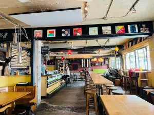 R&B Ale & Pizza House - Brewery & Pubs restaurant in Vancouver – fine dining dishes, interior photos, and ambiance.