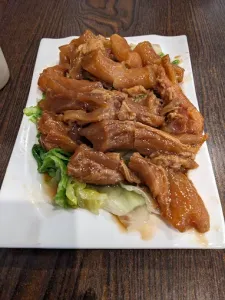 Grand Seasons Restaurant - Chinese restaurant in Coquitlam – fine dining dishes, interior photos, and ambiance.