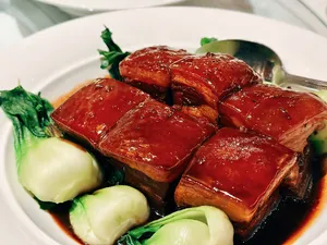 Osmanthus - Chinese restaurant in Richmond – fine dining dishes, interior photos, and ambiance.