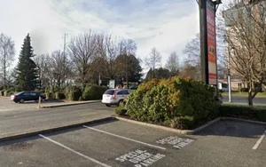 A&W Canada - Burgers restaurant in Richmond – fine dining dishes, interior photos, and ambiance.