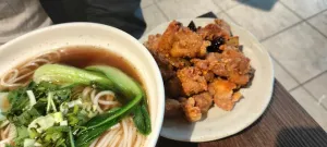 Dingding Restaurant - Chinese restaurant in Downtown Vancouver – fine dining dishes, interior photos, and ambiance.