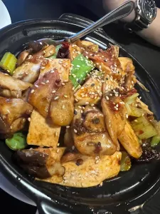 Yaletown Chinese restaurant - Chinese restaurant in Downtown Vancouver – fine dining dishes, interior photos, and ambiance.