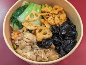 Dragon Bowl Downtown - Chinese restaurant – fine dining dishes, interior photos, and ambiance.