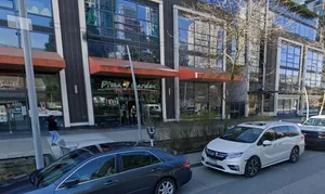 Pizza Garden Metrotown - Pizza restaurant in Burnaby – fine dining dishes, interior photos, and ambiance.