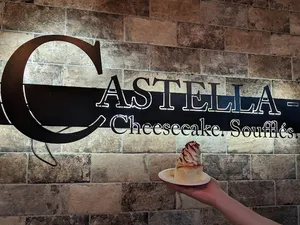 Castella Cheesecake YVR OUTLET - Dessert restaurant in Richmond – fine dining dishes, interior photos, and ambiance.