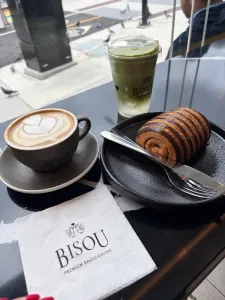 Bisou Bakehouse Bidwell St - restaurant – fine dining dishes, interior photos, and ambiance.