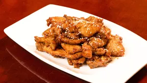 Z&W Shanghai Kitchen - Chinese restaurant in Vancouver – fine dining dishes, interior photos, and ambiance.