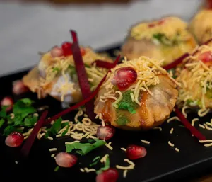 P2P indian restaurant Yaletown - Indian restaurant in Downtown Vancouver – fine dining dishes, interior photos, and ambiance.