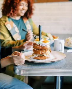 Deacon's Corner - North American restaurant in Vancouver – fine dining dishes, interior photos, and ambiance.