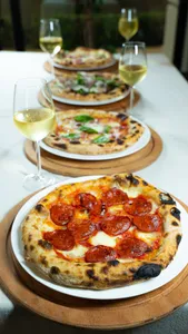 Pizza Garden Metrotown - Pizza restaurant in Burnaby – fine dining dishes, interior photos, and ambiance.