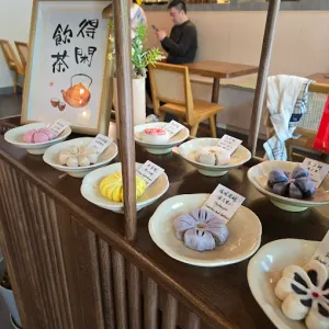 11AM Tea House - Bubble Tea restaurant in Richmond – fine dining dishes, interior photos, and ambiance.