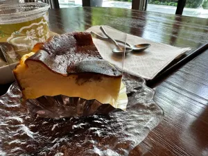 11AM Tea House - Bubble Tea restaurant in Richmond – fine dining dishes, interior photos, and ambiance.