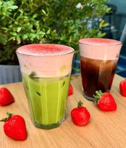 cafeclub. - Cafe restaurant in Downtown Vancouver – fine dining dishes, interior photos, and ambiance.