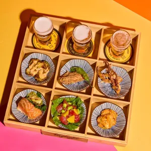 Taylight Local Craft Beer & Kitchen - Brewery & Pubs restaurant in Downtown Vancouver – fine dining dishes, interior photos, and ambiance.