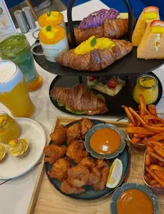 Hazukido Cafe Plus - Cafe restaurant in Richmond – fine dining dishes, interior photos, and ambiance.