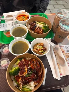 88 Malaysian Crystal BBQ Pork & Food Malaysian restaurant in Richmond – fine dining dishes, interior photos, and ambiance.