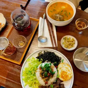 11AM Tea House - Bubble Tea restaurant in Richmond – fine dining dishes, interior photos, and ambiance.