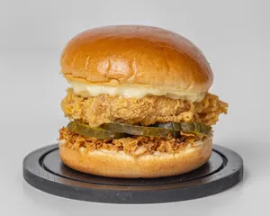 Hi Five Chicken East Broadway - Burger & Fried Chicken restaurant in Vancouver – fine dining dishes, interior photos, and ambiance.