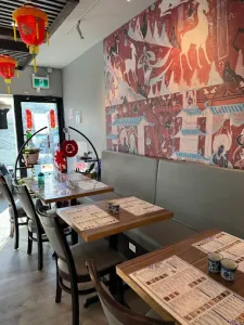 Noodle Arts - Chinese restaurant in Downtown Vancouver – fine dining dishes, interior photos, and ambiance.
