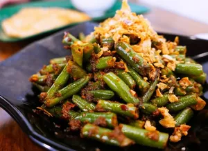 Shiok Canteen - Singaporean restaurant in New Westminster – fine dining dishes, interior photos, and ambiance.