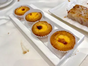 Yue Restaurant - Dim Sum restaurant in Richmond – fine dining dishes, interior photos, and ambiance.