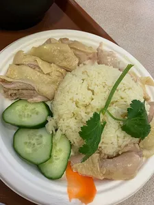 Gee! Taste Good - Singaporean restaurant in Richmond – fine dining dishes, interior photos, and ambiance.