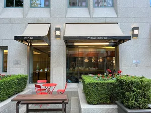 Bread x Butter Cafe - Cafe restaurant in Downtown Vancouver – fine dining dishes, interior photos, and ambiance.