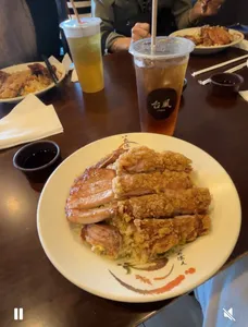 Review photo uploaded by Mhon at Typhoon Bubble Tea Taiwanese Cuisine
