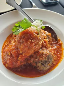 CAFE IL NIDO - Italian restaurant in Downtown Vancouver – fine dining dishes, interior photos, and ambiance.