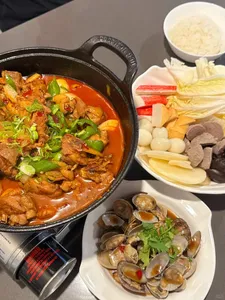 PIGGY BROS - Chinese restaurant in Richmond – fine dining dishes, interior photos, and ambiance.