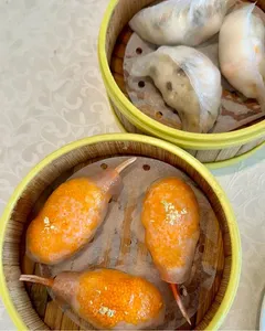 Neptune Palace Restaurant Surrey - Dim Sum restaurant in Surrey – fine dining dishes, interior photos, and ambiance.