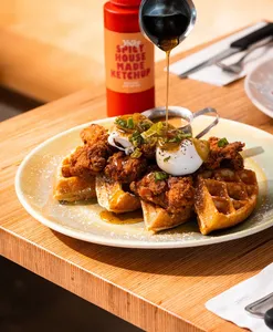 Yolks Broadway - North American restaurant in Vancouver – fine dining dishes, interior photos, and ambiance.