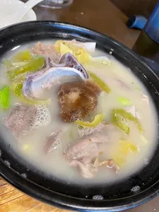 Neptune Wonton Noodle Surrey Central - Taiwanese & HK Cafe restaurant in Surrey – fine dining dishes, interior photos, and ambiance.