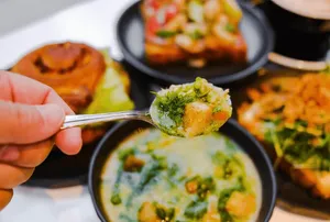 cafeclub. - Cafe restaurant in Downtown Vancouver – fine dining dishes, interior photos, and ambiance.