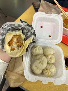 MaD Chicken Crystal mall - Chinese restaurant in Burnaby – fine dining dishes, interior photos, and ambiance.