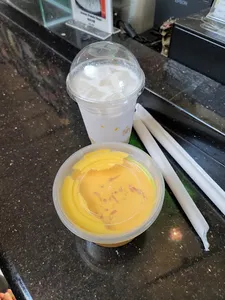 Sunflower Fruity Dessert - Dessert restaurant in Richmond – fine dining dishes, interior photos, and ambiance.