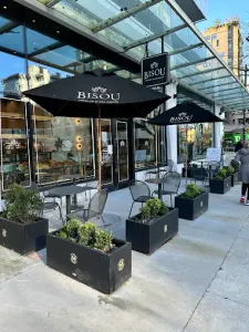 Bisou Bakehouse Bidwell St - restaurant – fine dining dishes, interior photos, and ambiance.