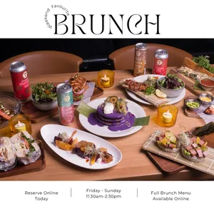 Taylight Local Craft Beer & Kitchen - Brewery & Pubs restaurant in Downtown Vancouver – fine dining dishes, interior photos, and ambiance.