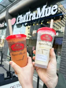 Cha Tra Mue - Drinks & Bubble Tea restaurant in Vancouver – fine dining dishes, interior photos, and ambiance.