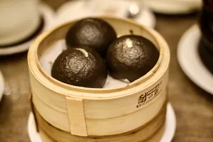 Yue Restaurant - Dim Sum restaurant in Richmond – fine dining dishes, interior photos, and ambiance.