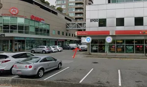 Haidilao Hotpot Richmond - Hot Pot restaurant in Richmond – fine dining dishes, interior photos, and ambiance.